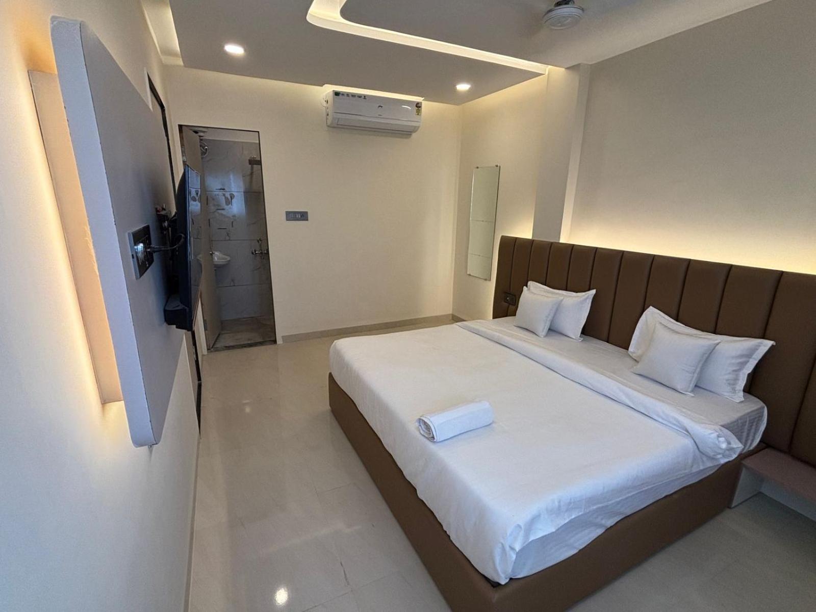 אינדורה Hotel Vilaasitaa Vijay Nagar מראה חיצוני תמונה
