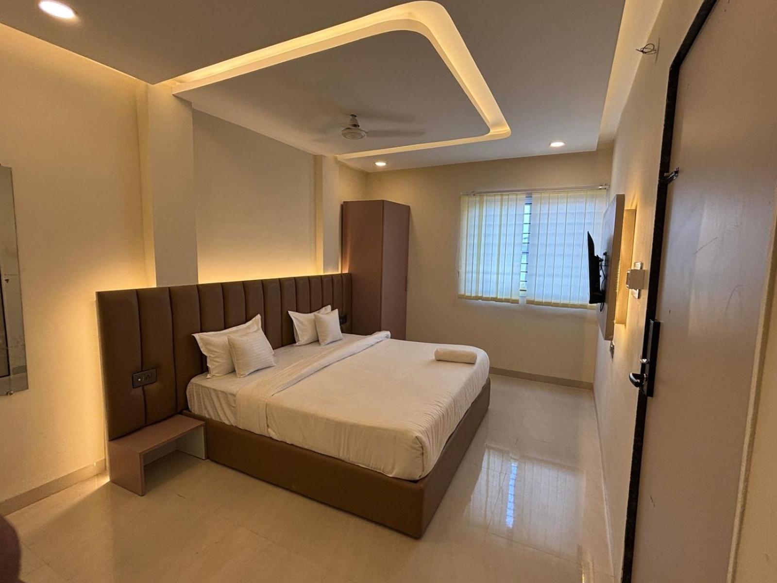 אינדורה Hotel Vilaasitaa Vijay Nagar מראה חיצוני תמונה