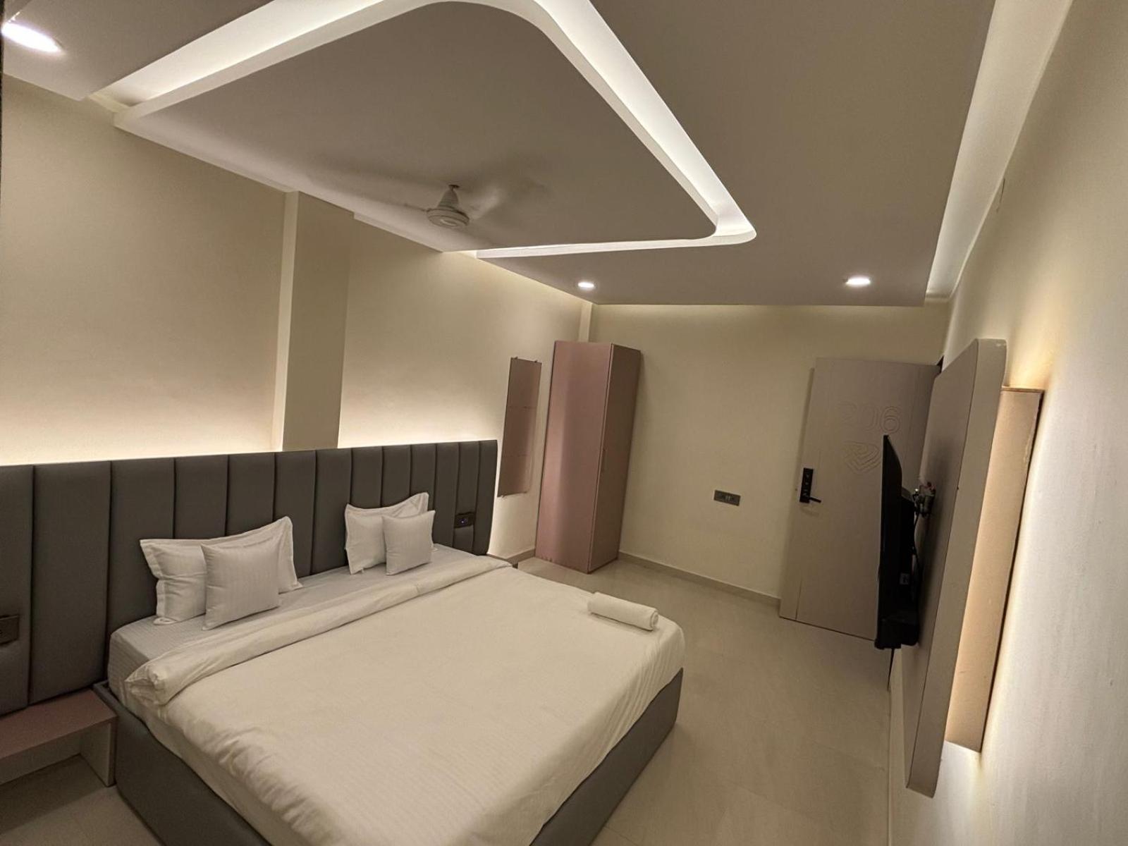 אינדורה Hotel Vilaasitaa Vijay Nagar מראה חיצוני תמונה