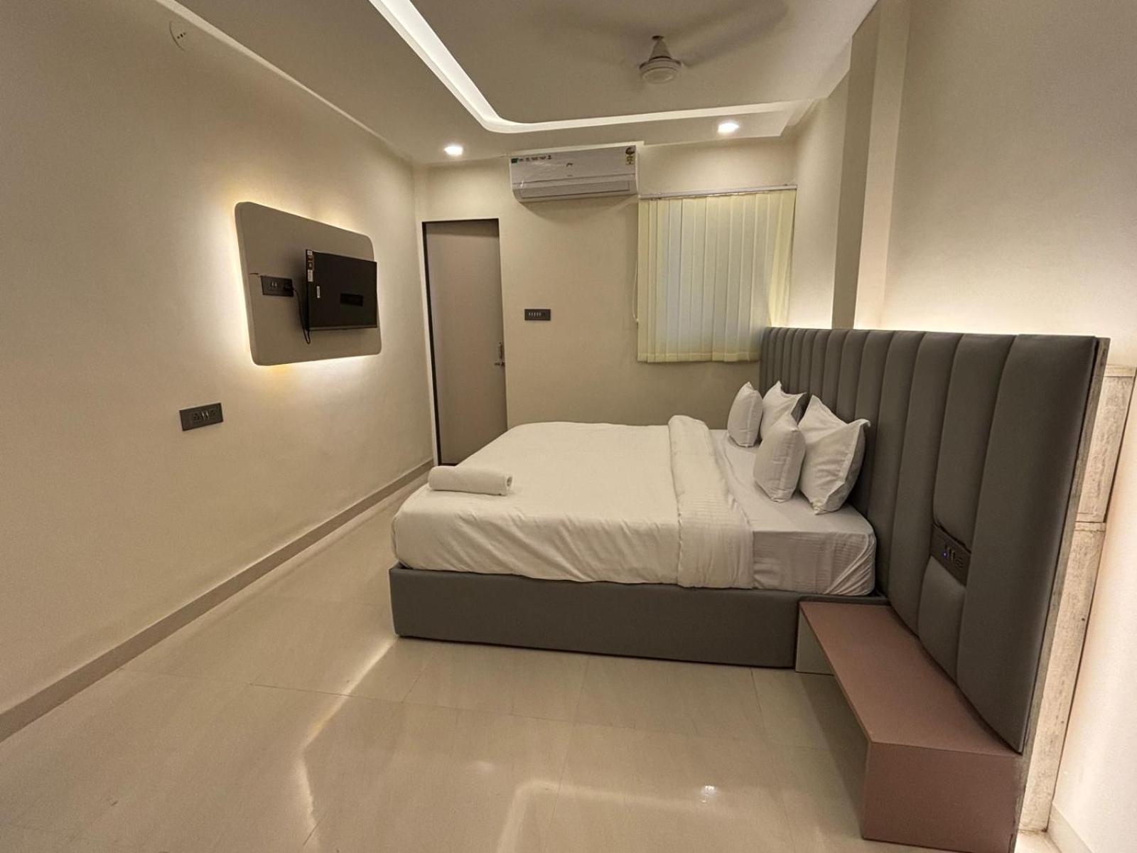 אינדורה Hotel Vilaasitaa Vijay Nagar מראה חיצוני תמונה