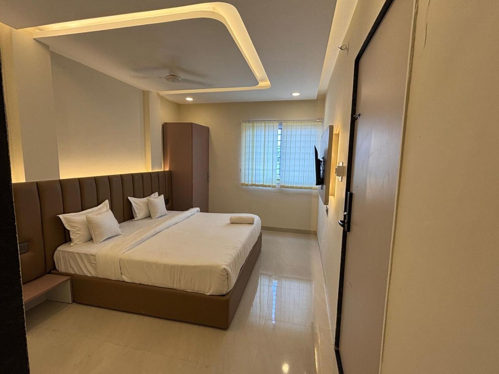 אינדורה Hotel Vilaasitaa Vijay Nagar מראה חיצוני תמונה
